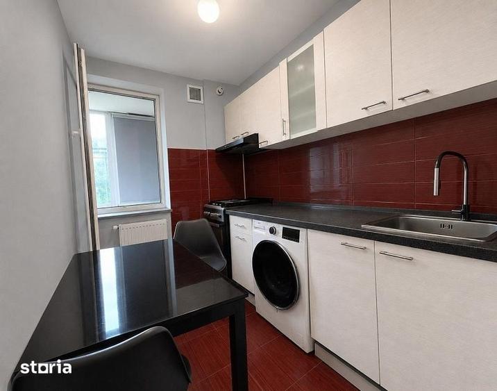Apartament cu 2 camere semidecomandat în Victoriei