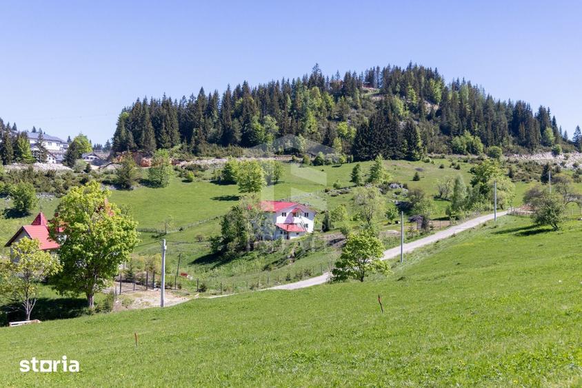 Teren de 15771 mp, în Fundata