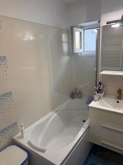 Apartament cu 2 camere decomandat în Caracal