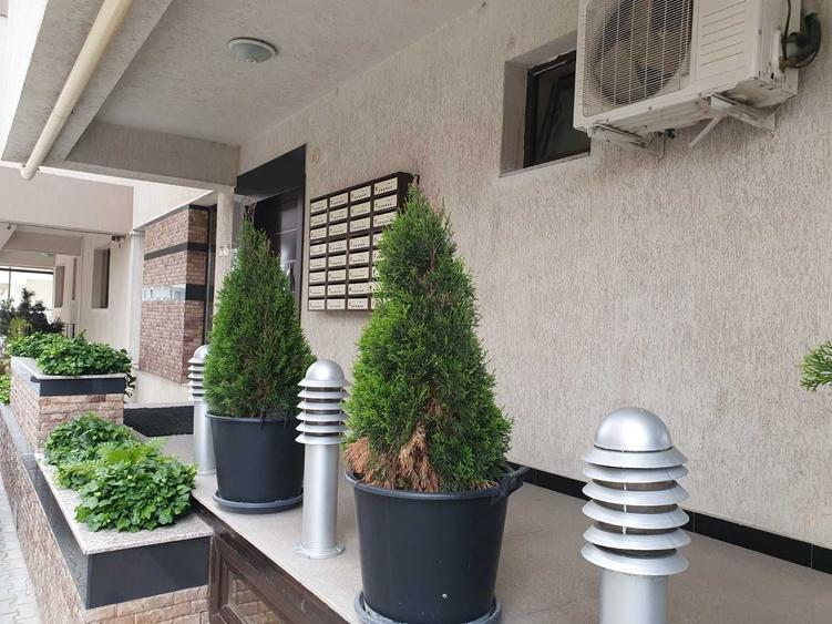 Apartament cu 2 camere semidecomandat în Băneasa