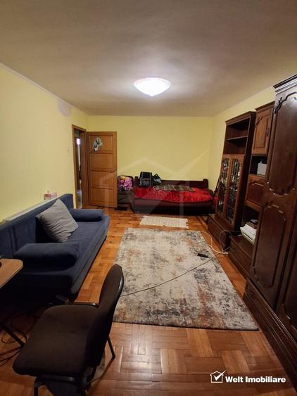 Apartament cu 3 camere decomandat, mobilat în Zorilor