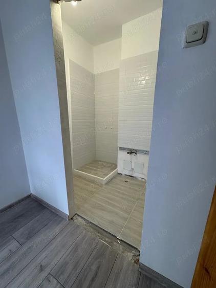 Apartament cu 2 camere decomandat în Orșova