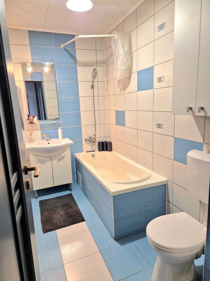 Apartament cu 2 camere semidecomandat în Florești