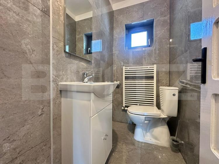 Casă individuală cu 5 camere cu Canalizare în Hunedoara