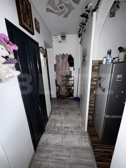 Apartament cu 2 camere semidecomandat, mobilat în Rovinari