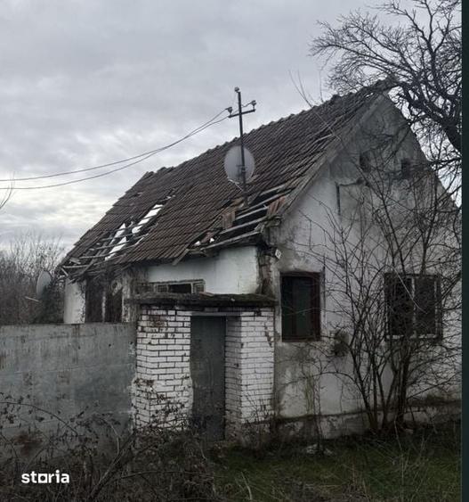 Casă cu 4 camere cu Teren 1388 Mp în Răpsig