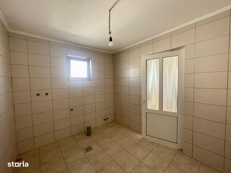 Casă cu 3 camere în Vicovu de Sus