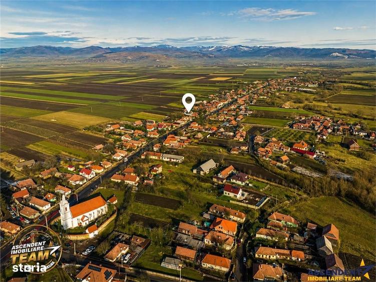 Casă cu 3 camere cu Teren 1749 Mp în Lunga