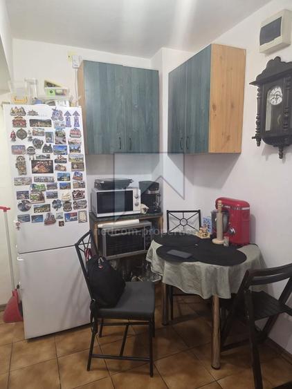 Apartament cu 2 camere decomandat în P-ța Alba Iulia