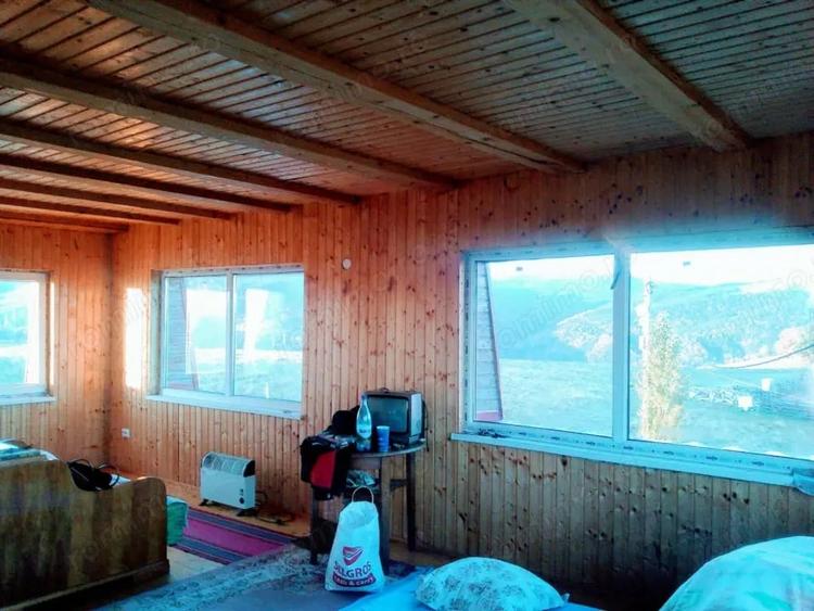 Casă cu 4 camere cu Teren 600 Mp în Paltin