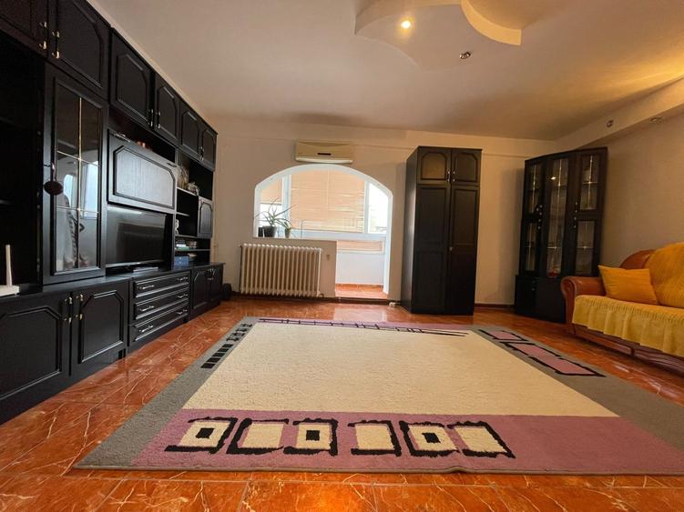 Apartament cu 2 camere decomandat, mobilat în Moara de foc