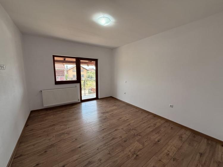 Casă individuală cu 4 camere cu Teren 460 Mp în Micești
