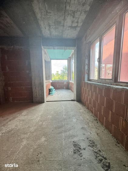Casă cu Teren 462 Mp în Central