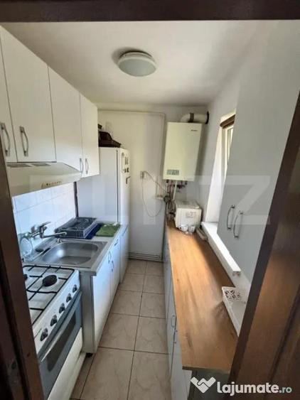 Apartament de vanzare, cu 2 camere, 35 mp, etaj 4/4, zona D - 3