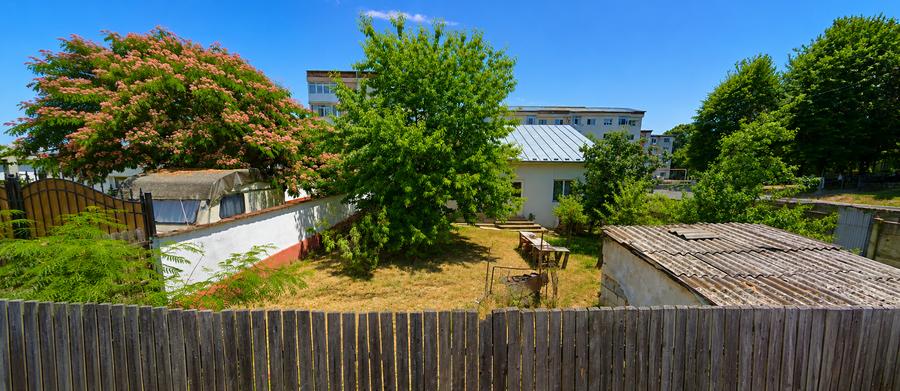 Casă individuală cu 5 camere cu Canalizare în Drăgășani