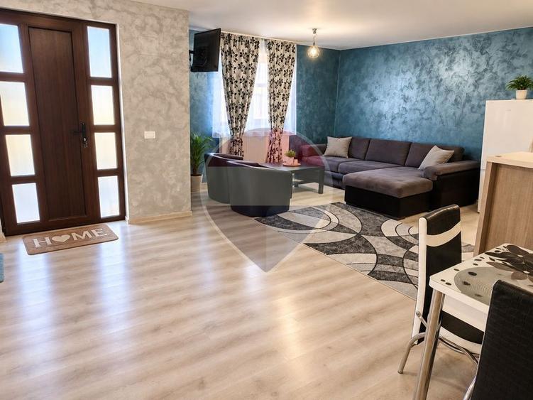 Casă individuală cu 4 camere cu Teren 3600 Mp în Hobaia