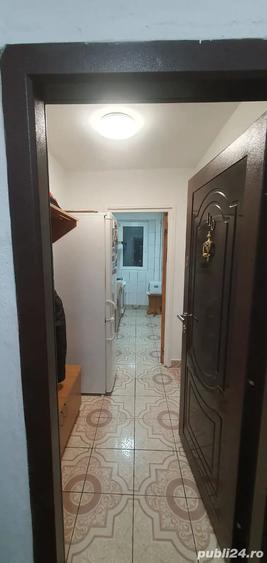 Apartament cu 2 camere semidecomandat în Giurgiului