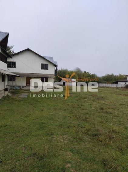 Casă cu 6 camere cu Teren 11250 Mp în Ștubeiu