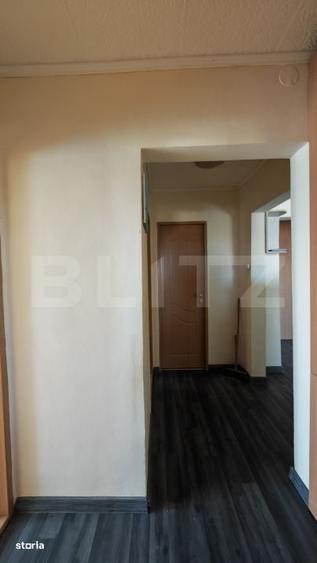 Apartament cu 3 camere decomandat în Nufărul