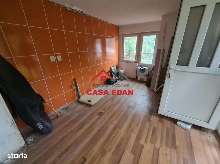 Casă cu 3 camere în Urleta