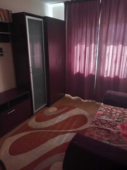 Apartament cu 3 camere decomandat în Nord