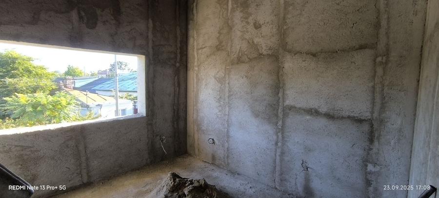 Casă cu 3 camere în Sârbi