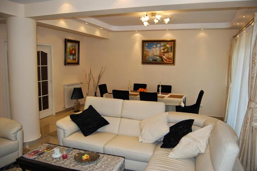 Casă cu 5 camere cu Teren 770 Mp în Pipera