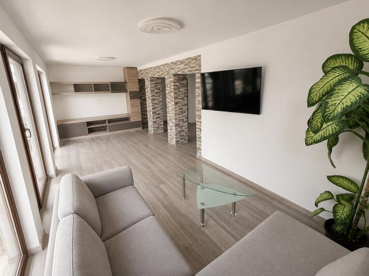Casă cu 3 camere în Sânpaul
