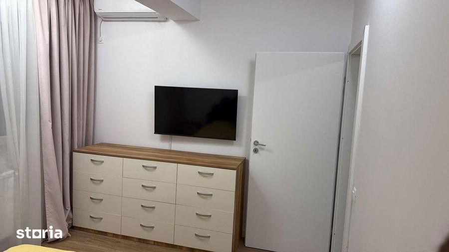 Apartament cu 3 camere decomandat, mobilat în Metalurgiei