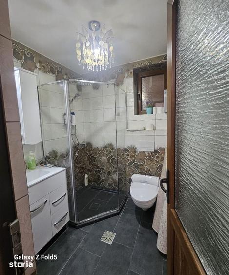 Casă cu 4 camere cu Teren 700 Mp în Cihei