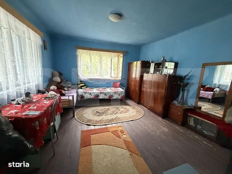 Casă cu 3 camere în Pericei