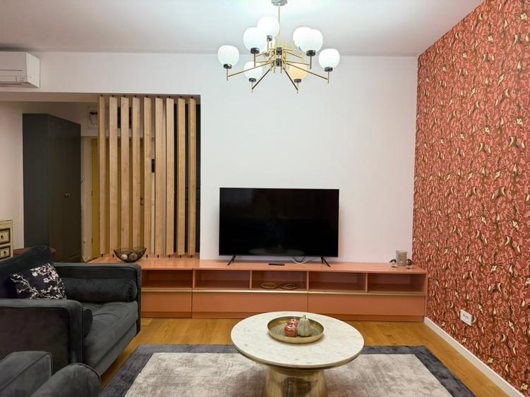 Apartament cu 2 camere semidecomandat în Aviației
