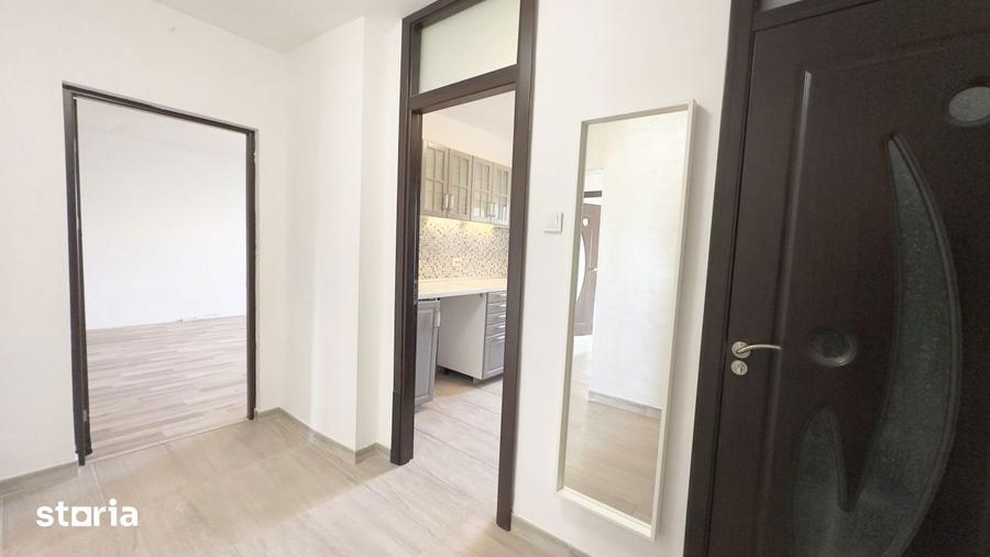 Apartament cu 3 camere decomandat, mobilat în Vitan