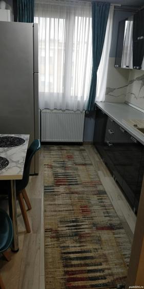 Apartament cu 2 camere semidecomandat, mobilat în Central