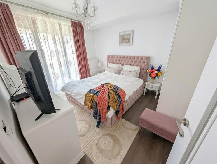 Casă individuală cu 5 camere cu Teren 220 Mp în Otopeni