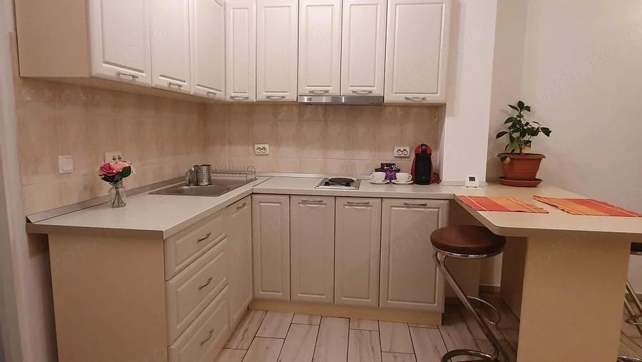 Garsonieră decomandată în Mehala