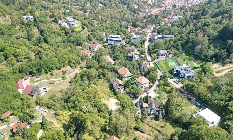 Teren Construcții intravilan de 5500 mp, în Brașovul Vechi