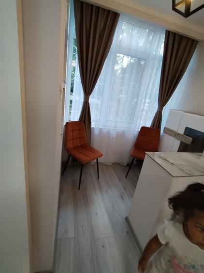 Garsonieră decomandată în Central