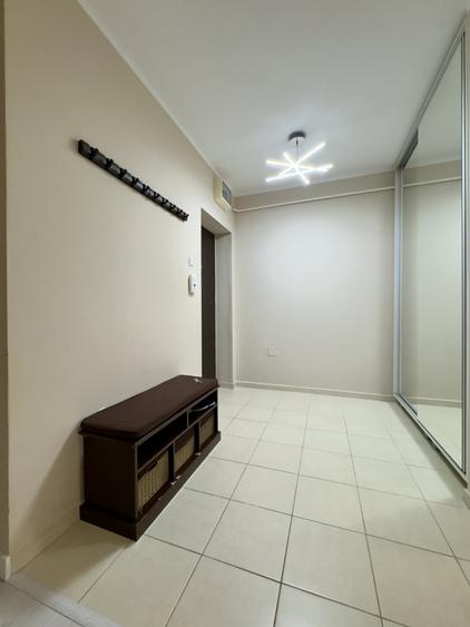 Apartament cu 3 camere semidecomandat, mobilat în Tătărași