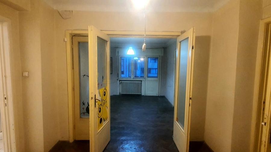 REA1027589 Unirii l Apartament 3 camere l Etaj 2 - 3