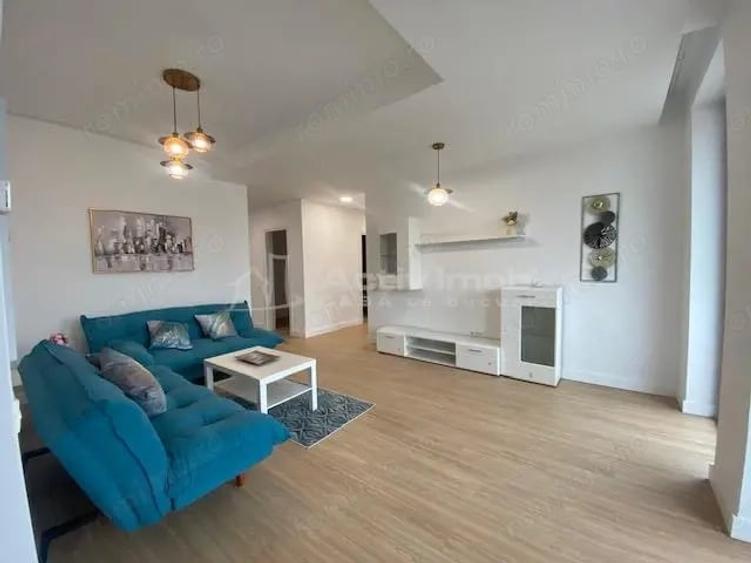 Apartament cu 3 camere decomandat în Dămăroaia