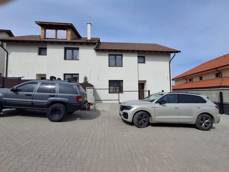 Duplex cu 3 camere cu Canalizare în Șelimbăr