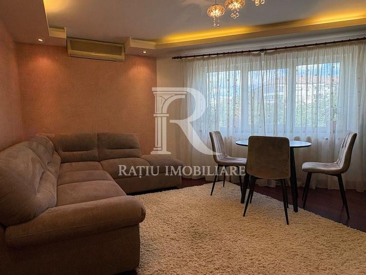 Apartament cu 3 camere decomandat, mobilat în Dacia