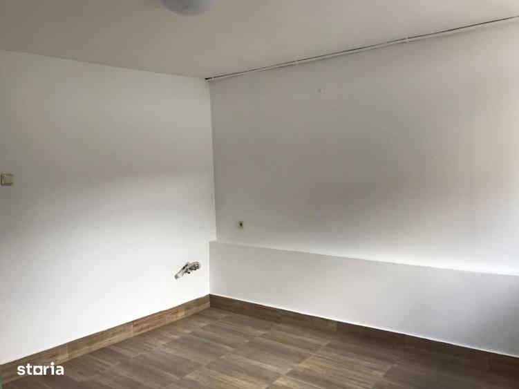 Spațiu comercial, de 50 mp, în Central