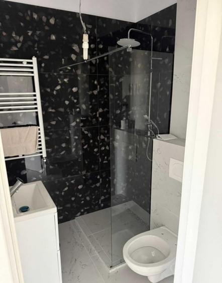 Apartament cu 4 camere decomandat, mobilat în Giulești