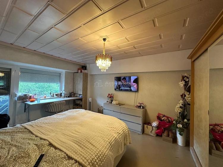 Apartament cu 3 camere decomandat în Cuptoare (Reșița)