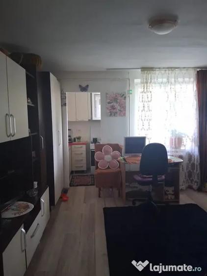 Garsonieră semidecomandată în Central