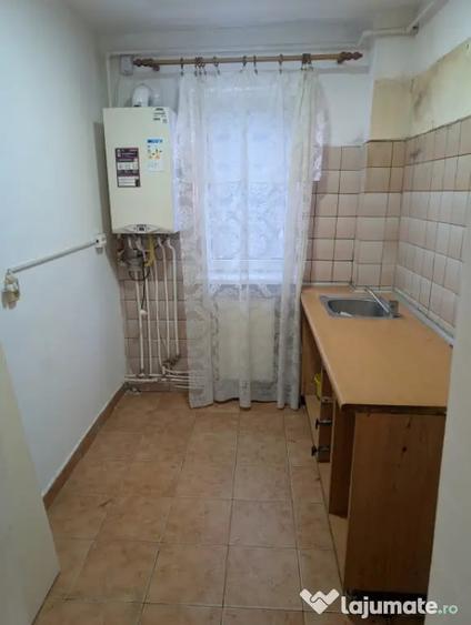 Apartament cu 2 camere semidecomandat în Alexandru cel Bun