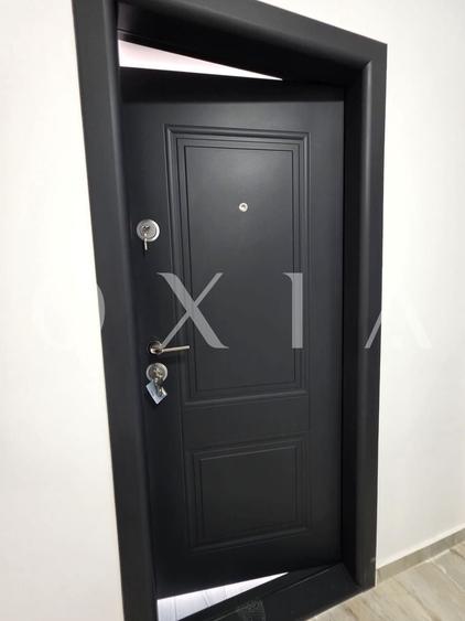 Apartament cu 3 camere semidecomandat în Giroc