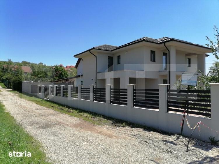 Casă cu 6 camere cu Teren 488 Mp în Răzvad